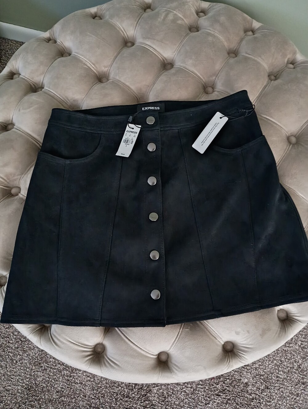 Express, Faux Suede Snap Button Mini Skirt, Size 6, NWT